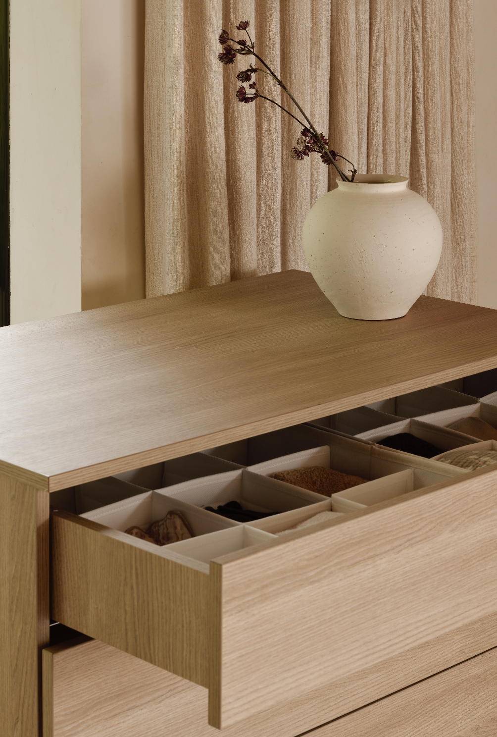 Flow Commode - Honey Ash