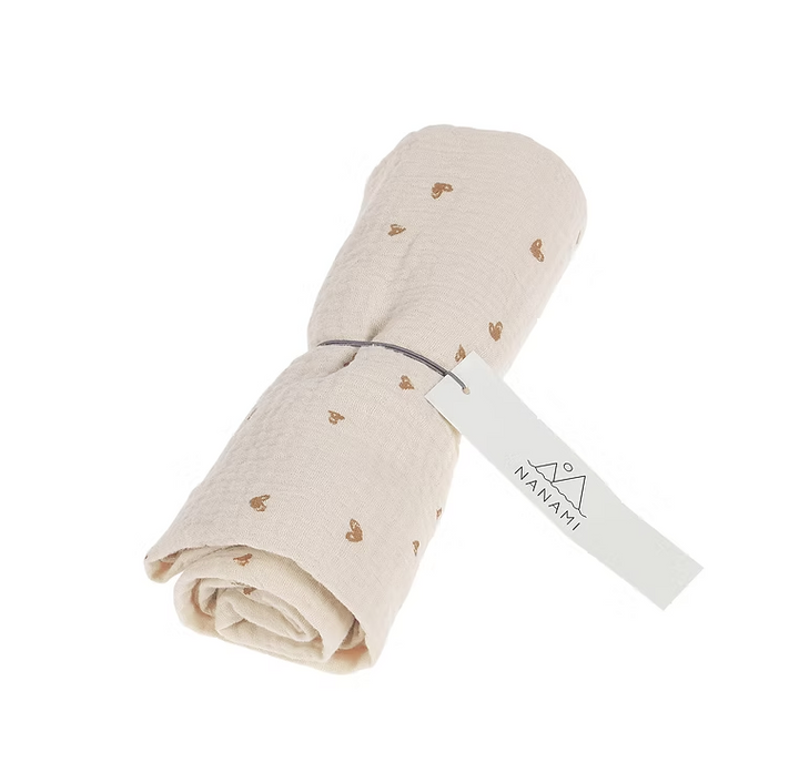 Couverture d'emmaillotage à motifs cœurs